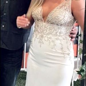Wedding dress size 8